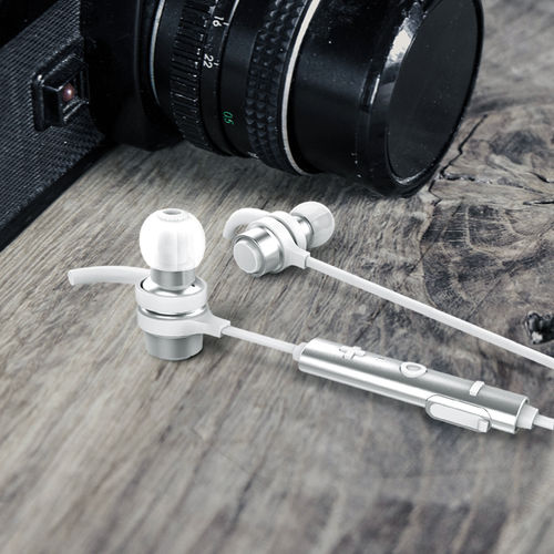 skm b16 waterproof