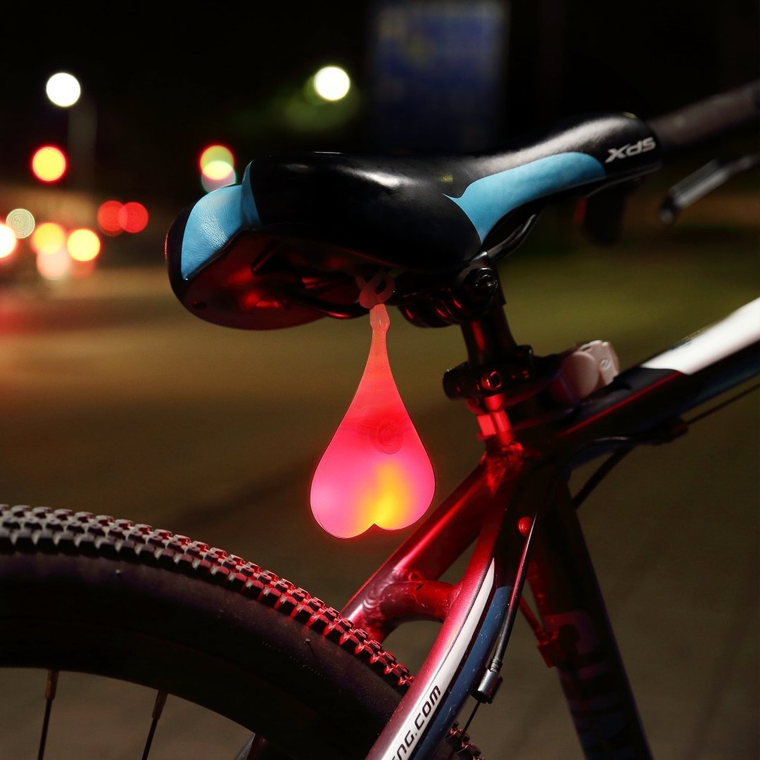 08-waterproof-bike-safety-led-hanging-tail-light-for-bicycles.jpg